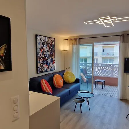 Juan 4 Prs, Clim, 300m Plage, Piscine, Parking Apartment *